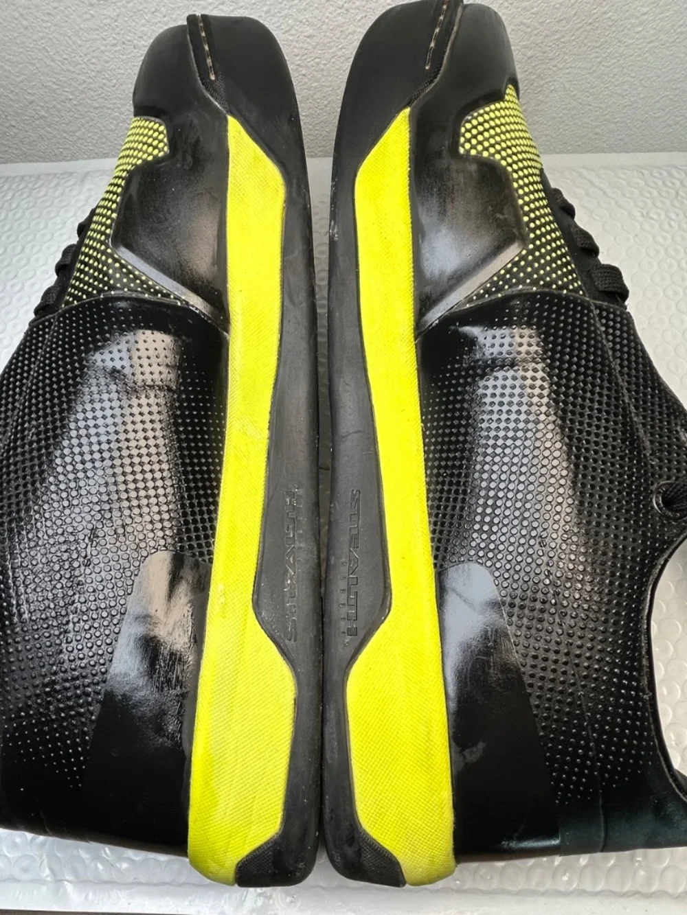 Five Ten Stealth Mountain Bike Shoes Men's Size 13 Hellcat Back Neon Yellow